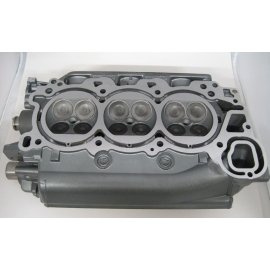 YAMAHA V6 F250HP STARBOARD CYLINDER HEAD 2006 AND UP NO GEARS OR CAMS